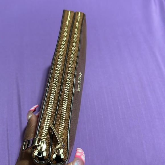 Coach Saddle brown double zip wallet wristlet used once - Picture 13 of 13